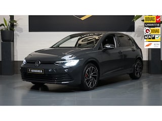 Volkswagen Golf VIII 1.5 eTSI AUTOMAAT-AMBIANCE-CARPLAY-HEADUP-NAVIGATIE-STOELVERWARMING