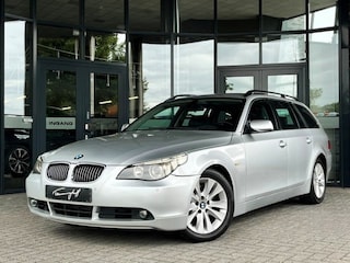 BMW 545I HIGH EXE. TOURING - LEDER - PANO - UNIEK!
