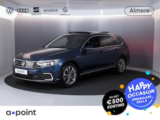 Volkswagen Passat 1.4 TSI PHEV GTE Business 218 pk Automaat (DSG) | Navigatie | Panoramadak | Parkeersensoren (Park assist) | Achteruitrijcamera | Matrix LED koplampen | Stoelverwarming |