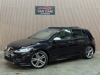 Volkswagen Golf 1.5 TSI 3x R-Line 2019 DSG PANO LED CAMERA ACC CLIMA