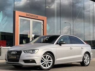 Audi A3 Limousine 1.4 TFSI Ambiente Pro Line | Stoelverwarming | Parkeersensoren | Getint Glas |