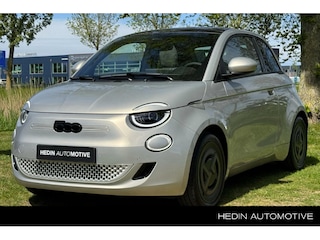 Fiat 500 Giorgio Armani Edition 42 kWh Airco | JBL Sound | stoelverwarming | LM velgen EA | Draadloze Carplay | Getinte ramen