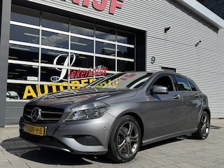 Mercedes-Benz A-klasse 180 BlueEFFICIENCY Design & Style - Airco I PDC I Sport interieur & velgen I Dealer onderhouden