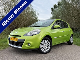 Renault Clio 1.2 20th Anniversary / Clima / 5 Pers. / 15" LM Velgen / Nieuwe Koppeling + Distributieriem /