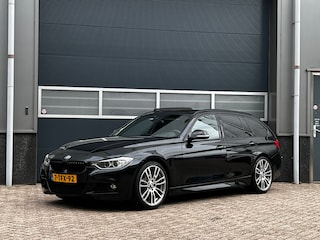 BMW 3-serie Touring 320d High Exe bj.2013 Pano|Autom|M-tech|Trekh|19” velgen.