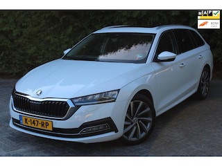 Skoda Octavia Combi 1.0 e-TSI Business Edition Plus 110pk | Panoramadak | Navigatie | Cruise Control | Elektrische achterklep