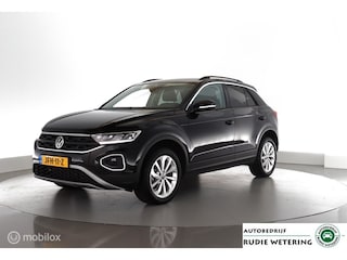 Volkswagen T-Roc 1.5 TSI 150pk Automaat Business led|nav|cam|dab|tel|ecc|acc|lmv17