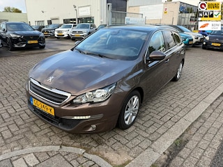 Peugeot 308 SW 1.2 PureTech Blue Lease Executive, Navi, Pano, inc BTW