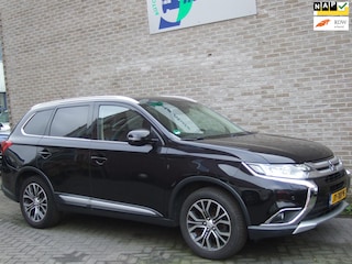 Mitsubishi Outlander 2.0 Instyle 7p! - 2e eig! - Leder - Schuifdak -