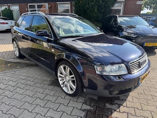 Audi A4 Avant 2.4 V6 Exclusive MT,leder ,airco,