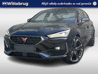 Cupra Leon 1.4 e-Hybrid 245PK VZ Performance / Achteruitrijcamera / Full-LED / Stuur + Stoelverwarming / Verwarmbare Voorruit / Keyless Entry-Go
