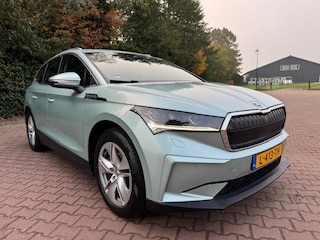 Skoda Enyaq ENJAQ IV 80 BEV 204PK 77KWH/THAAK/HLEER/LED/FABRIEKSGARANTIE