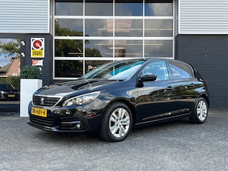 Peugeot 308 1.2 Blue Executive, Bluetooth, CarPlay, Cruise, Pano, Navi, PDC