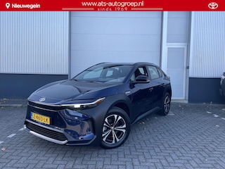 Toyota bZ4X Active 71 kWh | 3 fase | Org NL en 1e Eigenaar |