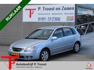 Kia Cerato 1.6-16V LX *Meeneemprijs*Airco/Radio-CD speler/Elektrische ramen/Elektrisch verstelbare spiegels/15'' Lichtmetalen velgen.