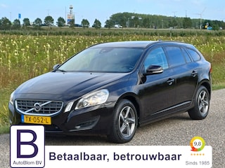 Volvo V60 1.6 D2 Momentum /Chique uitstraling!/Perfect onderhouden!/