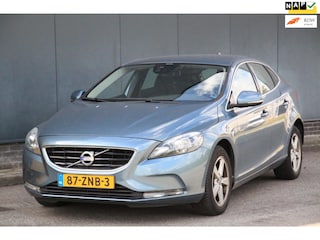 Volvo V40 2.0 D3 Momentum 5 Cilinder/Camera/Stoelverwarming/Navigatie