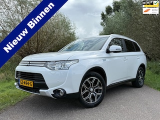 Mitsubishi Outlander 2.0 PHEV Executive Edition Automaat Leder Schuif-/Kanteldak Apple Carplay/Android Auto Camera Trekhaak Clima