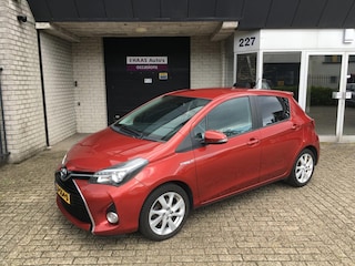 Toyota Yaris 1.5 Full Hybrid Dynamic / FACELIFT / ALU VELGEN / CAMERA / CLIMA ACC / DEALER OH