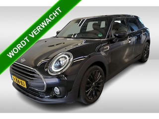 Mini Clubman 1.5 136Pk Automaat Cooper Business Edition / Panoramadak / Airco-ecc./ Navigatie / Leder / Xenon /