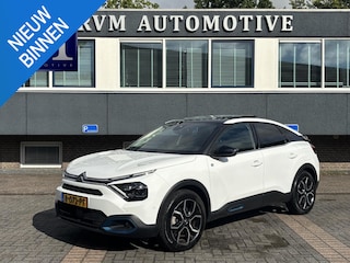 Citroën C4 Shine 50 kWh VAN: 19.400,- VOOR: 17.770,- UW HERFSTVOORDEEL: 1.630,- EURO | ORIG.NL AUTO | DEALER ONDERHOUDEN | RIJKLAARPRIJS INCL. 12MND BOVAG | LEDERPAKKET MET ELECTR STOEL |