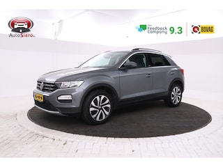 Volkswagen T-Roc 2.0 TDI Active Panorama dak, Digital dash, Climate.