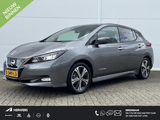 Nissan Leaf Tekna 40 kWh / Trekhaak / Dealer onderhouden / Apple Carplay/Android Auto/ airco (automatisch)/ voorstoelen verwarmd/