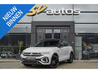 Volkswagen T-Roc 1.5 TSI 150pk DSG 3x R-Line Black style Panoramadak *BTW* Beats audio Trekhaak Sportstoelen 19" LMV VOL!!!