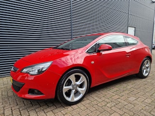 Opel Astra GTC 1.4 Turbo Sport
