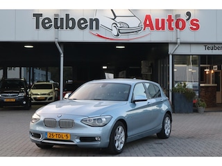 BMW 118i Business+ Cruise control, Climate control, Navigatie, Parkeersensoren