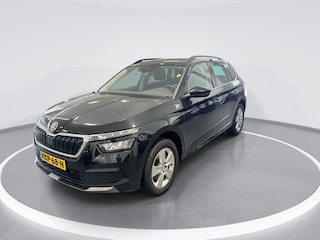 Skoda Kamiq 1.0 Tsi 110pk DSG Business Edition · Camera · Apple/Android Car Play · P-Sensoren · Cruise Control · Stoelverwarming · 16'' Inch · Garantie t/m 09-05-2027 of 120.000km