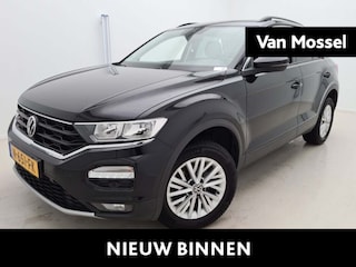 Volkswagen T-Roc 1.5 TSI Style 150 PK | Automaat | Airco | Navigatie | Adaptieve Cruise Control | Lane Assist | Parkeersensoren voor- en achter |