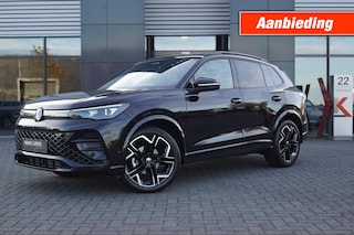 Volkswagen Tiguan 1.5 eTSI DSG R-Line Black st 150pk /Leer/Panodak/Head-up/Trekh afnb./Navi Pro/Matrix LED /360 gr camera