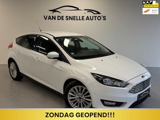 Ford Focus 1.5 TDCI Titanium Edition DEALERONDERHOUDEN/PDC/NAVI