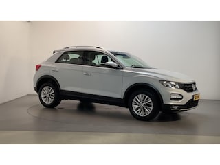 Volkswagen T-Roc 1.0 TSI 116pk 6-bak Style Navigatie Parkeersensoren DAB+ Climate Control