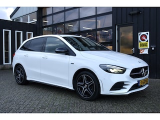 Mercedes-Benz B-klasse 250 e Business Solution AMG | Trekhaak | Carplay | Camera