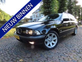 BMW 5-serie Touring 520i Executive Ecc Schuifkanteldak Xenon Stoelverwarming Pdc LM Velgen ***Youngtimer***Apk t/m 10-9-2026***