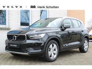 Volvo XC40 T2 Automaat Momentum | Panoramadak| Full map Navigatie| Parkeercamera| Park Assist voor en achter| Automatische dimmende binnen en buitenspiegels.