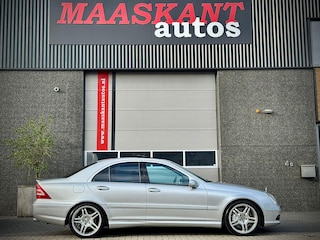 Mercedes-Benz C55 AMG / Schuifdak / 367pk / Btw refundable / ONLY 33830KM!