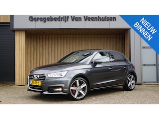 Audi A1 Sportback 1.4 TFSI 125pk 5Drs Automaat S-Line *Facelift* Xenon/LED Keyless 17inch LM Navi H-Leder 60807km! *Zeer Nette A1*