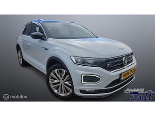 Volkswagen T-Roc 1.5 TSI R-LINE 150PK Virtual Dash 64417KM!!