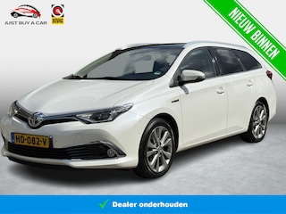 Toyota Auris Touring Sports 1.8 Hybrid Lease pro Trekhaak / Panoramadak / 1e Eigenaar / Stoelverwarming /
