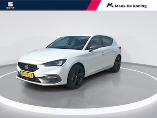 Seat Leon 1.5 TSI e-Hybrid 204pk FR PHEV First Edition · Camera · Apple/Android Car Play · Stoelverwarming · 18'' Velgen · Clima · Trekhaak wegklapbaar ·