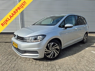 Volkswagen Touran 1.2 TSI 7persoons,clima,wegklapbare trekhaak,stoelverwarming,parkeersensoren