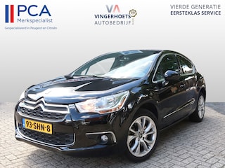 Citroën DS4 1.6-16v. *** 200 Pk. *** Sport Chic * Benzine * Navigatie * Lederen Bekleding * Massage & Verwarmde stoelen en Dodehoekbewaking * Denon Geluidsinstallatie * Climate & Cruise Control * Vingerhoets; Vierde Generatie Eersteklas Service !