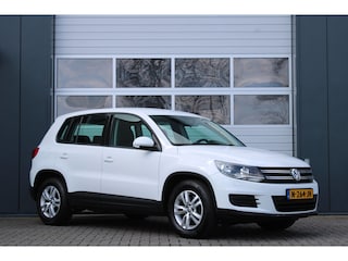 Volkswagen Tiguan 1.4 TSI Easyline 122pk Airco/Cruise/Stoelverwarming/PDC/RadioCD/Elek.Ramen/C.V./16"LM/Isfofix/Trekhaak/6-BAK