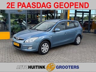 Hyundai i30 1.6i Dynamic - airco - trekhaak