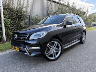 Mercedes-Benz M-klasse 350 BLUETEC 4MATIC / AUTOMAAT / PANORAMADAK / GRIJS KENTEKEN
