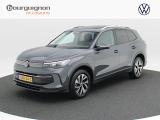 Volkswagen Tiguan 1.5 eHybrid 205 Pk Life Edition | 360° Camera | Panorama Dak | Carplay | Elektrische Stoelen | Parkeersensoren | Leder Bekleding | 17 Inch | 17.765 Km!!