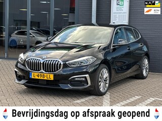 BMW 118i Business Edition Plus/SFEERVERLICHTING/NAVI/NL-AUTO NAP!!